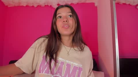 violett_24_ online show from 03/07/25, 06:33