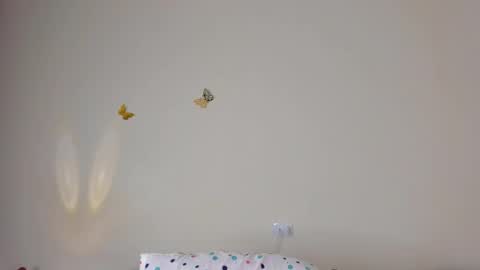 violett_24_ online show from 10/18/25, 10:54