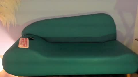 violetta_bold online show from 02/23/25, 05:39