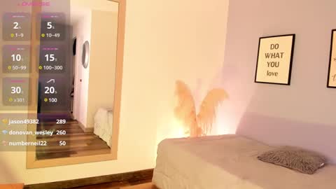 violetta_bold online show from 03/11/25, 02:40