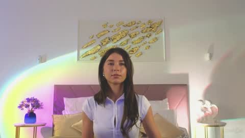 Snapshot of violetta_finch chatting on 04/14/26, 10:10 violetta_finch online show from 04/14/26, 10:10