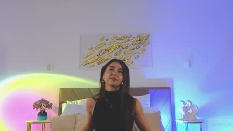 Snapshot of violetta_finch chatting on 05/16/26, 10:36 violetta_finch online show from 05/16/26, 10:36