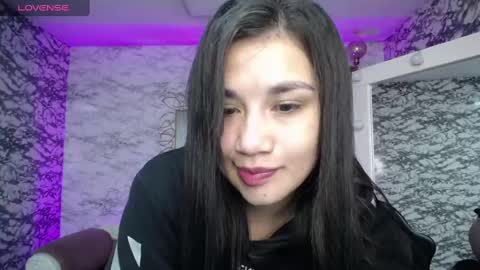 Violetta  online show from 02/13/25, 04:00