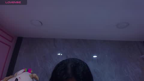 Violetta  online show from 10/23/25, 03:17