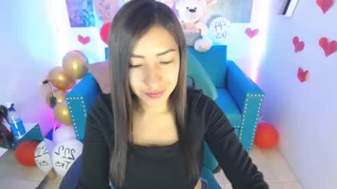 Snapshot of violetta_m_ chatting on 02/25/25, 12:34 Violeta online show from 02/25/25, 12:34