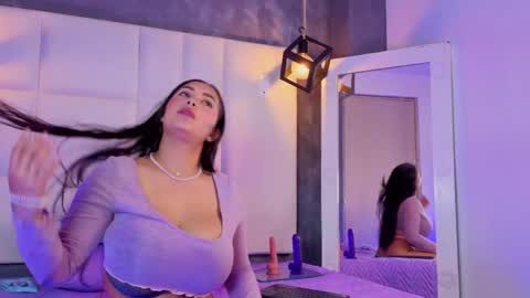 Snapshot of violetta_rose_ chatting on 04/29/26, 11:44 violetta online show from 04/29/26, 11:44