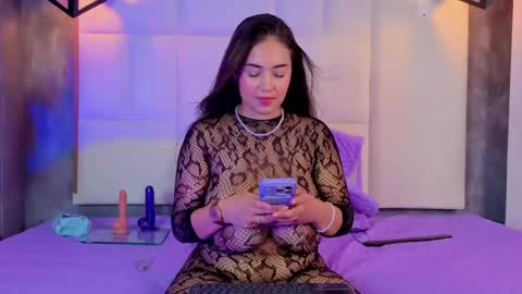 Snapshot of violetta_rose_ chatting on 05/05/26, 11:57 violetta online show from 05/05/26, 11:57