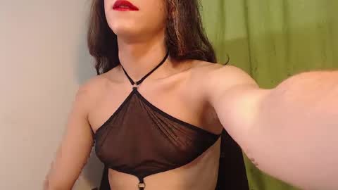 Snapshot of violetta_tss chatting on 02/27/25, 10:31 Princess Violet Valerious Follow me IGX violetvalerious online show from 02/27/25, 10:31