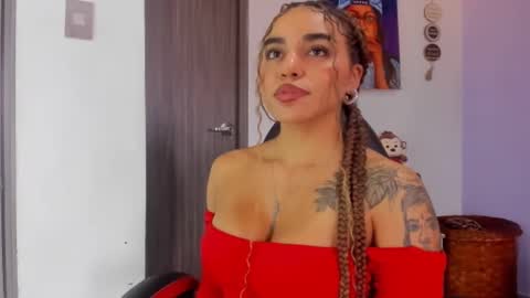 Snapshot of violettaa__ chatting on 03/03/26, 08:59 Violetta online show from 03/03/26, 08:59