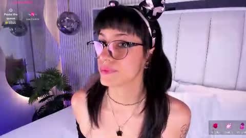 violettacolinss online show from 06/27/26, 12:22