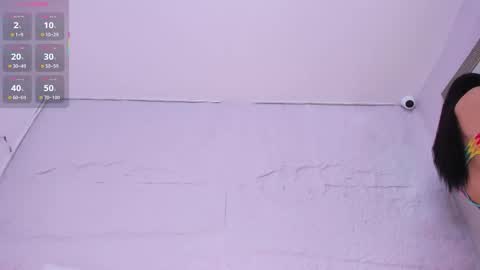 Snapshot of violettaevans_ chatting on 12/01/25, 08:03 Violetta online show from 12/01/25, 08:03