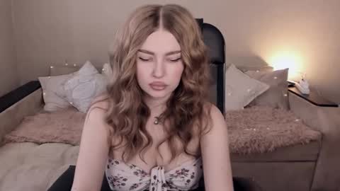 ViolettaOtis online show from 02/10/25, 11:25