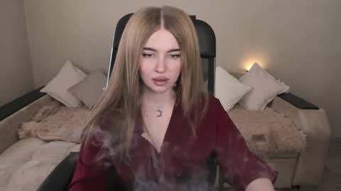 ViolettaOtis online show from 03/06/25, 12:30