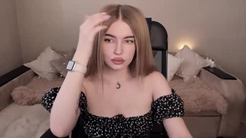 ViolettaOtis online show from 03/10/25, 11:21