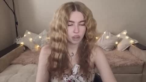 ViolettaOtis online show from 09/11/25, 12:05