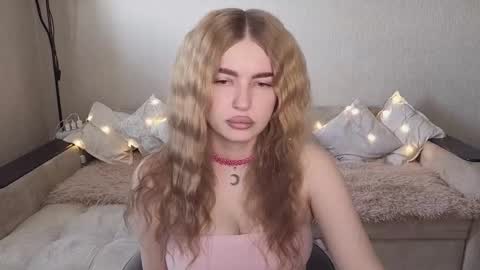 ViolettaOtis online show from 09/13/25, 12:05