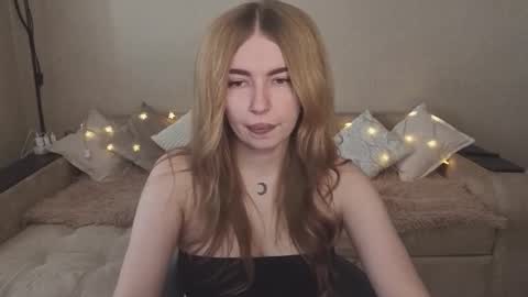 ViolettaOtis online show from 10/08/25, 12:14