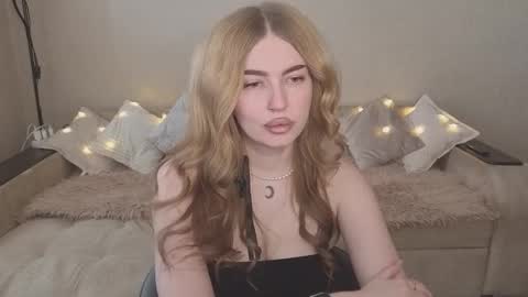 ViolettaOtis online show from 10/09/25, 11:30