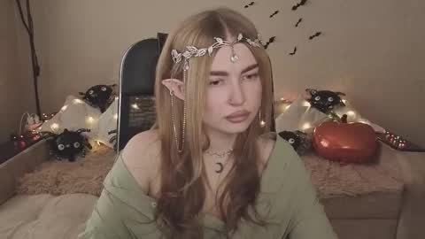 ViolettaOtis online show from 10/30/25, 10:49