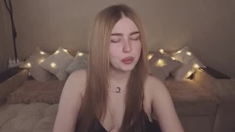 ViolettaOtis online show from 11/06/25, 12:28