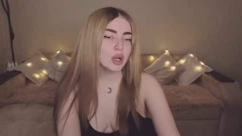 ViolettaOtis online show from 11/12/25, 12:16