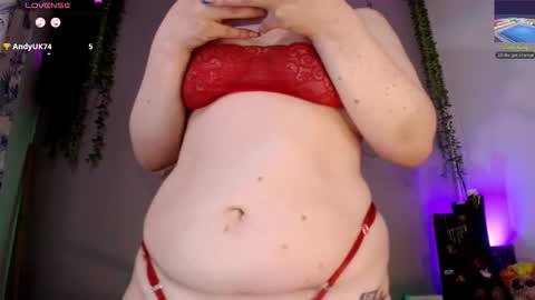 Snapshot of violettasexycam chatting on 10/11/25, 02:11 violetafetish online show from 10/11/25, 02:11