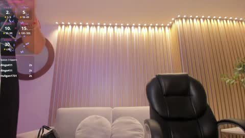 Violett Castel online show from 01/23/25, 02:12