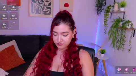 Violett Castel online show from 05/08/26, 08:47