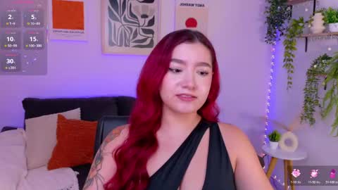 Violett Castel online show from 05/12/26, 08:06