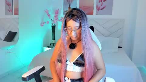 Violette online show from 07/09/26, 05:50