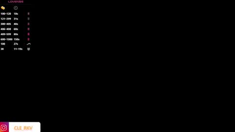 Snapshot of violette_clerk1 chatting on 01/18/26, 10:02 JULIE UWU online show from 01/18/26, 10:02