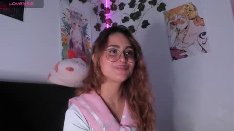 Snapshot of violetteramirez01 chatting on 02/12/25, 08:50 Violette online show from 02/12/25, 08:50