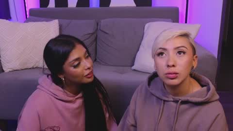 Violet online show from 01/11/25, 06:14