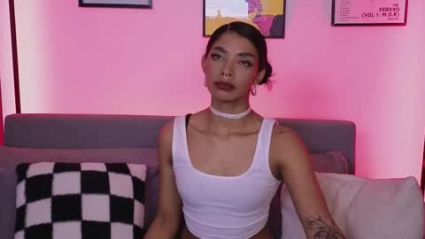 Violet online show from 11/10/25, 03:16