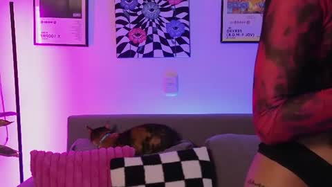 Violet online show from 06/12/26, 01:15