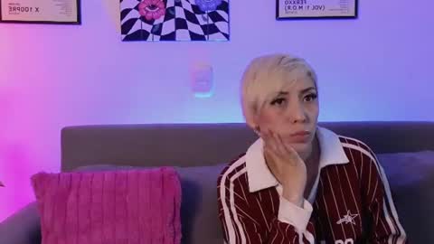 Violet online show from 06/22/26, 01:18
