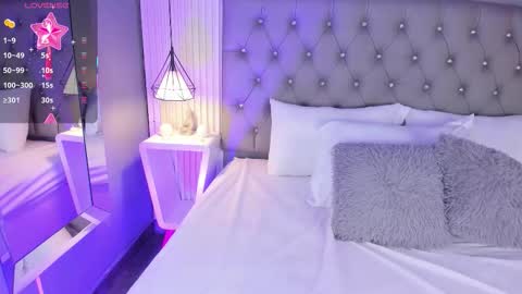 VioletthaRous online show from 02/11/26, 10:37