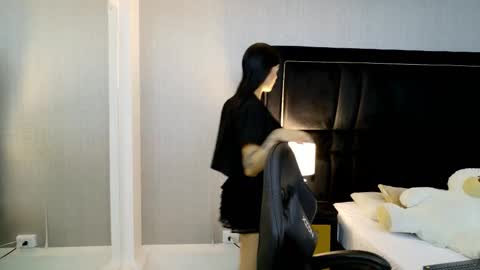 Snapshot of violettjhonson chatting on 12/15/25, 02:10 ViolettJhonson online show from 12/15/25, 02:10