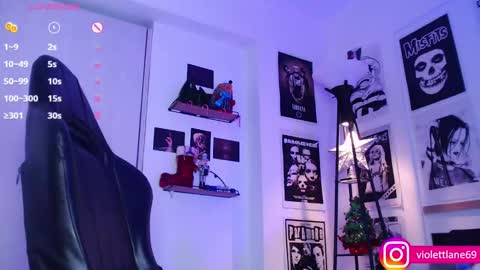 Snapshot of violettlane chatting on 12/18/24, 12:43 Violeta online show from 12/18/24, 12:43