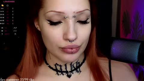 Snapshot of violetvio1ator chatting on 01/23/25, 08:04 Dommy mommy online show from 01/23/25, 08:04