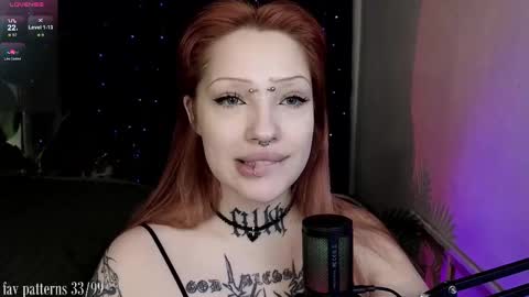 Snapshot of violetvio1ator chatting on 02/13/25, 07:24 Dommy mommy online show from 02/13/25, 07:24