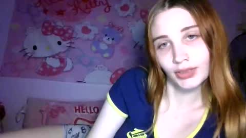 violetxblossoms online show from 12/22/25, 03:25