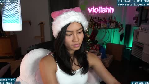 Snapshot of violishh chatting on 12/23/24, 11:17 follow me on twitter violishh and ig violishh online show from 12/23/24, 11:17