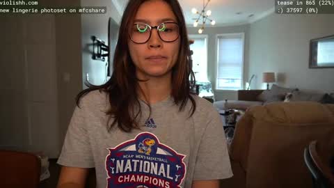 Snapshot of violishh chatting on 02/20/25, 07:19 follow me on twitter violishh and ig violishh online show from 02/20/25, 07:19