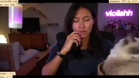 Snapshot of violishh chatting on 09/14/25, 01:05 follow me on twitter violishh and ig violishh online show from 09/14/25, 01:05