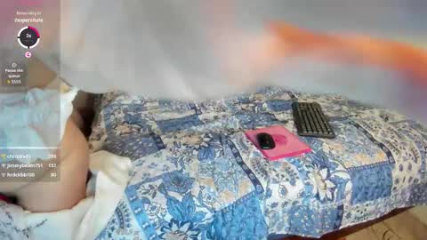 Snapshot of violleeet_ chatting on 02/03/26, 06:40 violleeet_ online show from 02/03/26, 06:40