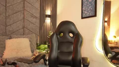 viollettebylyly online show from 01/08/26, 02:30