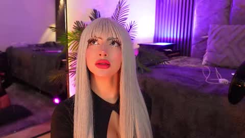 viollettebylyly online show from 02/25/26, 12:37