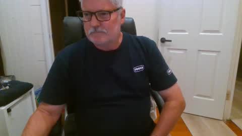 Snapshot of viper654321 chatting on 10/08/25, 08:01 viper654321 online show from 10/08/25, 08:01