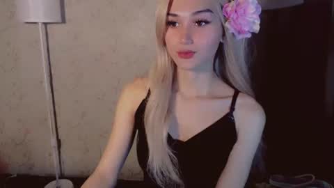 Pearl online show from 10/22/25, 10:04